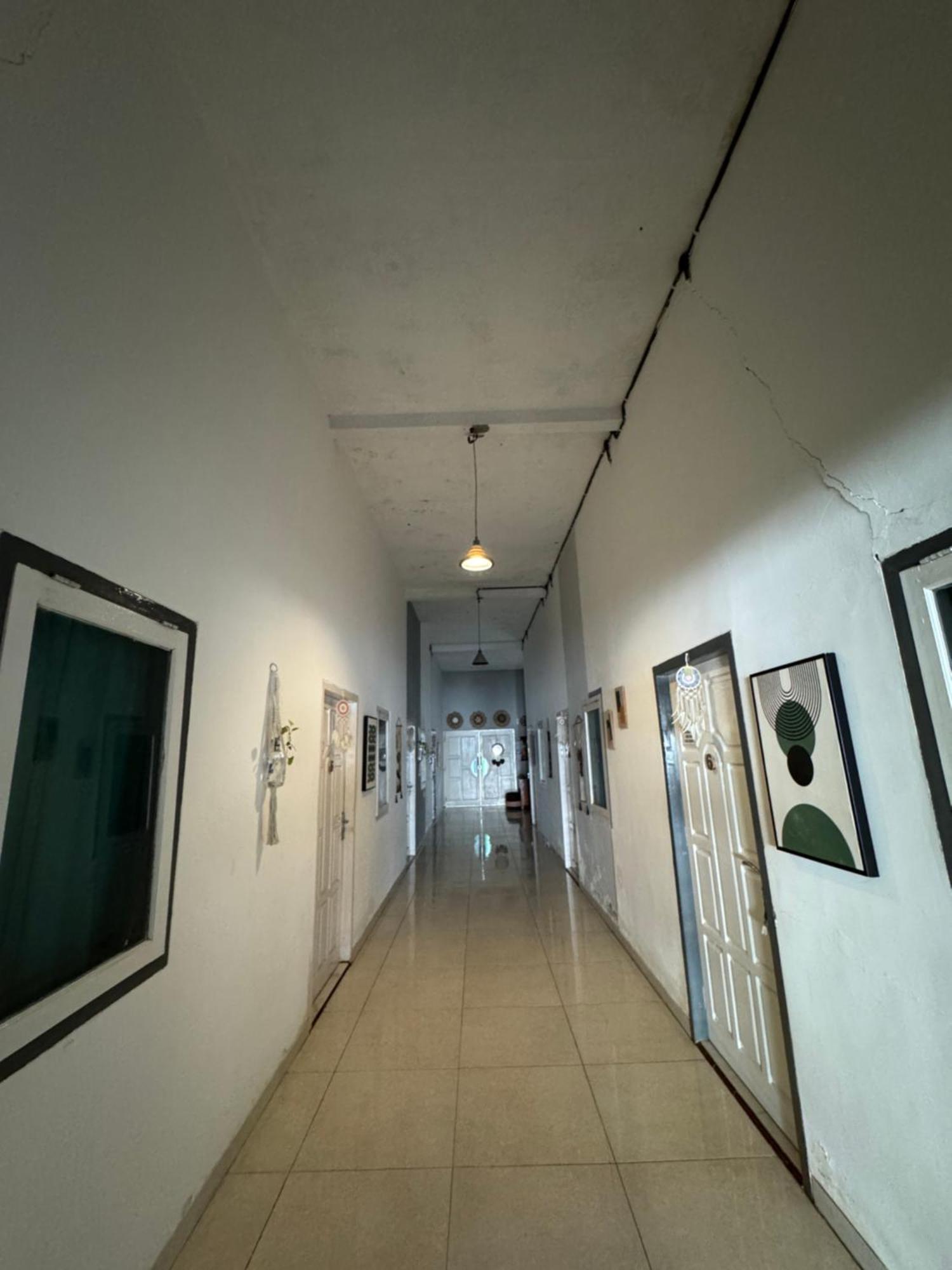 Loyal Friend Hostel Каримунджава Екстериор снимка