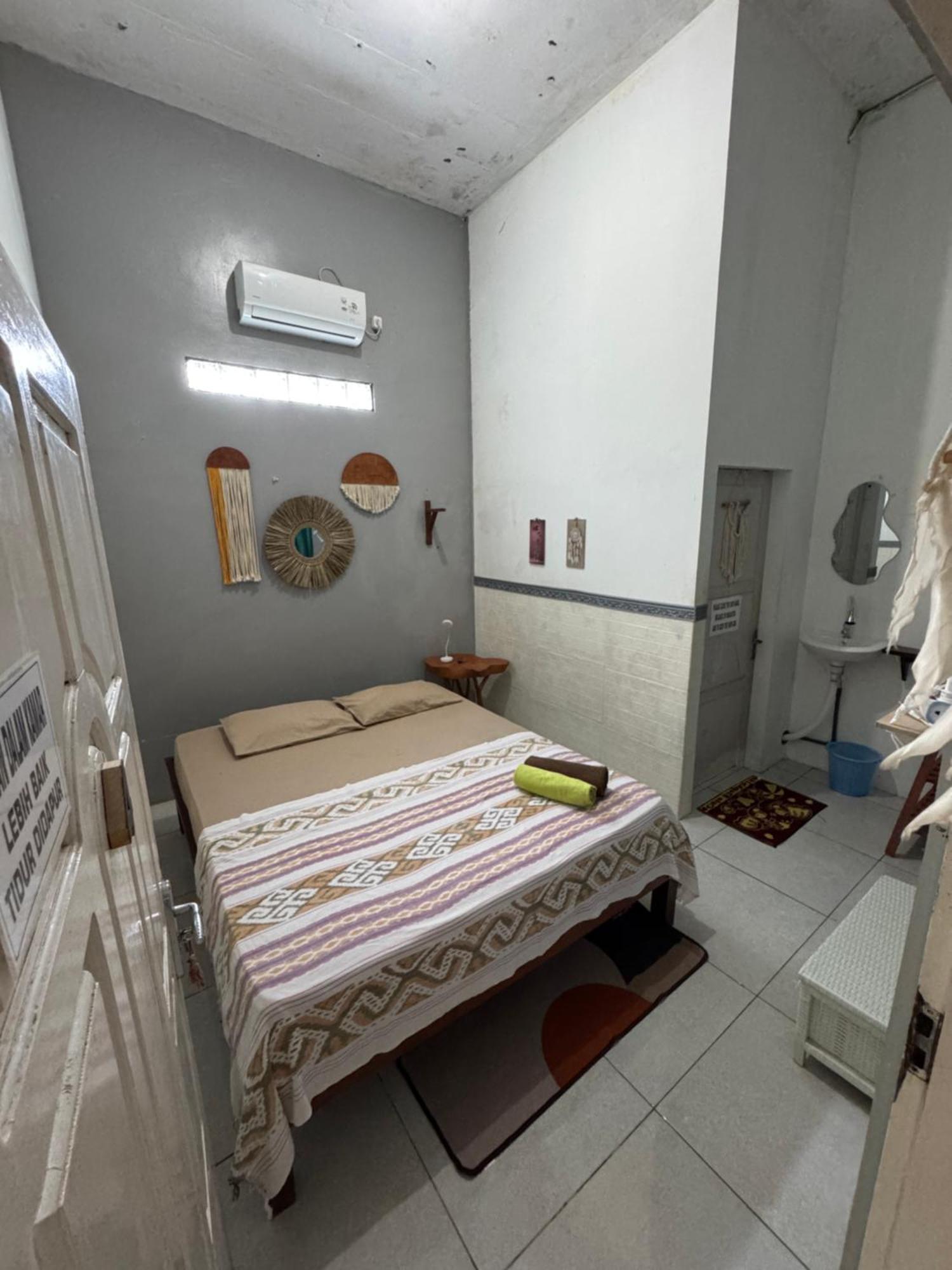 Loyal Friend Hostel Каримунджава Екстериор снимка